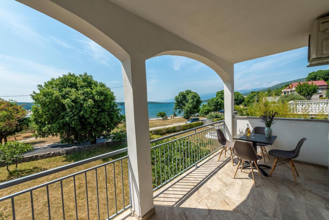 Apartmani Dupor Горни-Карин Экстерьер фото