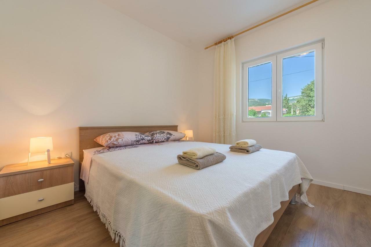 Apartmani Dupor Горни-Карин Экстерьер фото