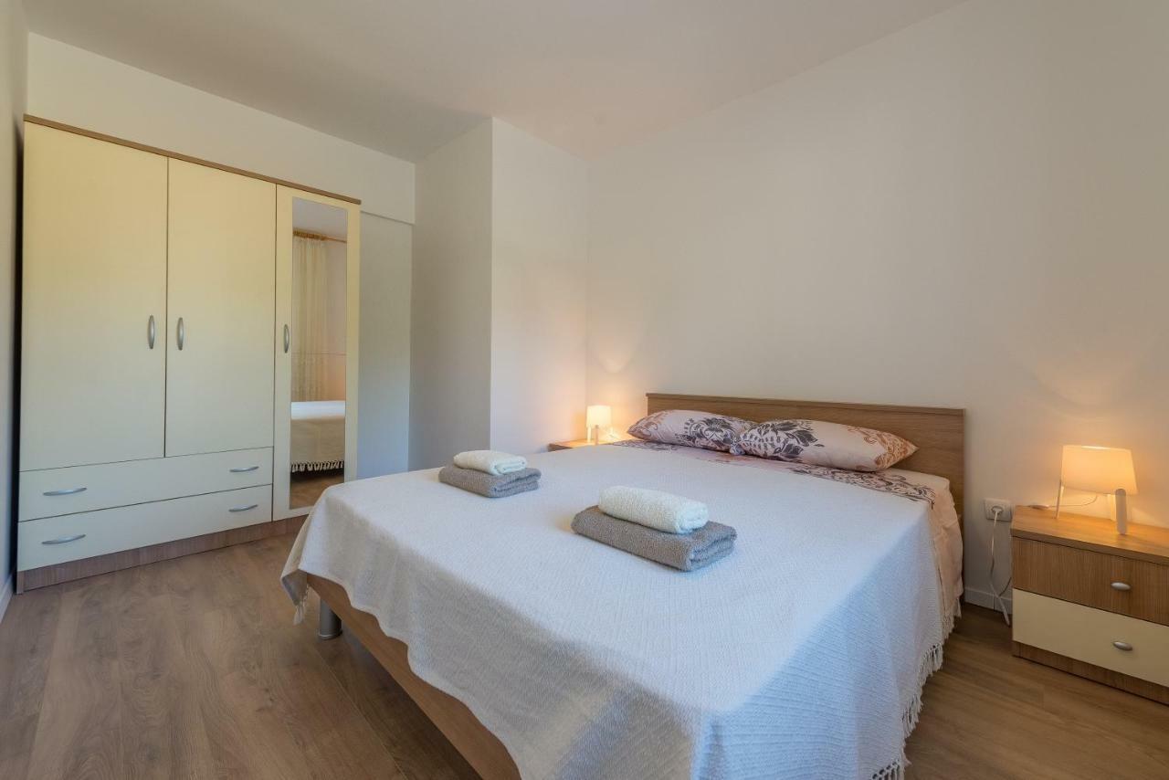 Apartmani Dupor Горни-Карин Экстерьер фото