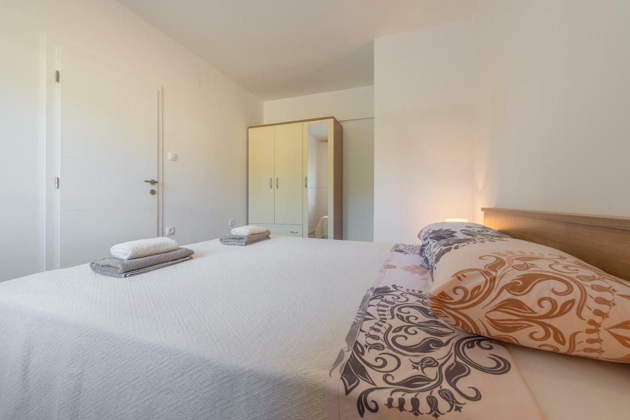 Apartmani Dupor Горни-Карин Экстерьер фото